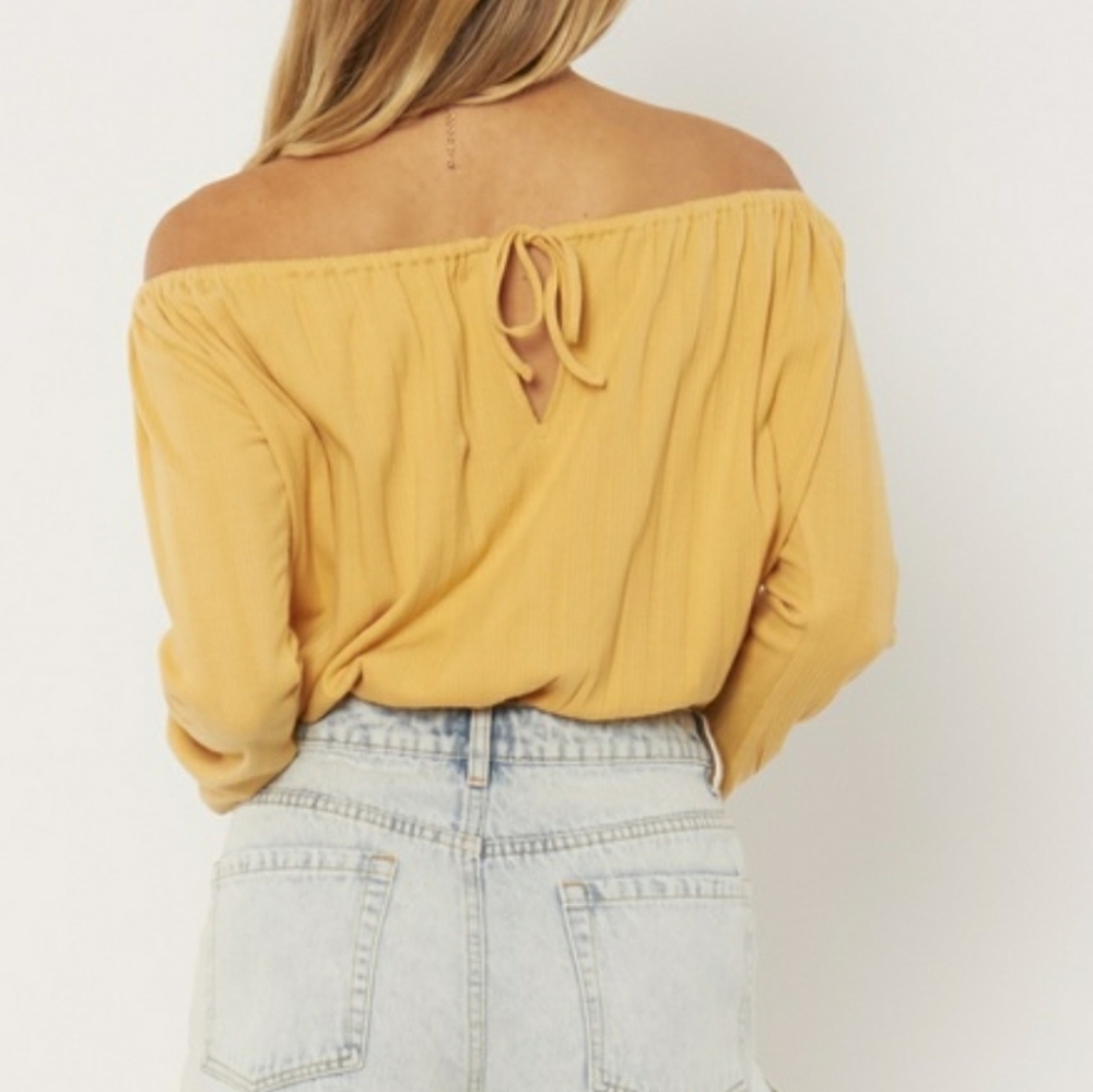 New Arrival-Village Knit Bodysuit - Picture 2 of 4